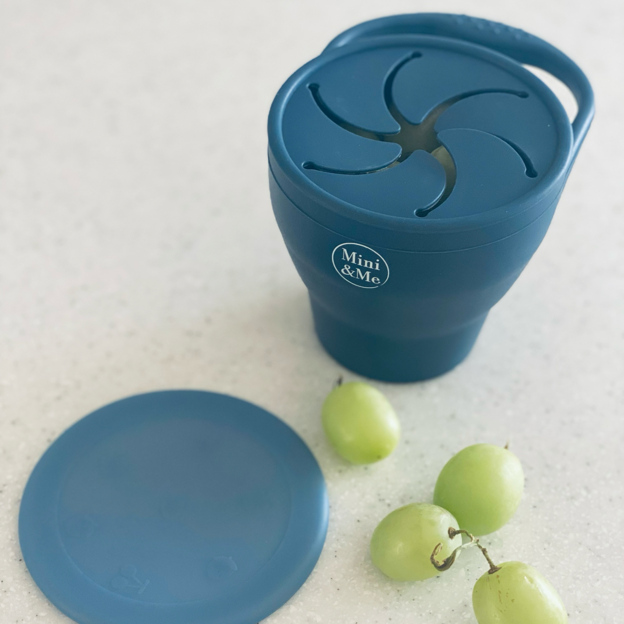 Snack Cup Collapsible with Lid