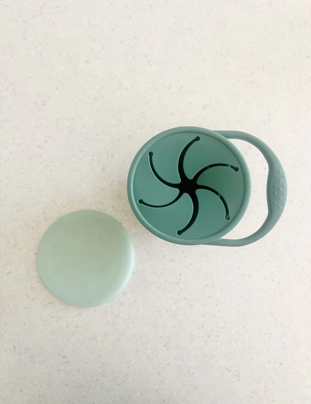 Snack Cup Collapsible with Lid