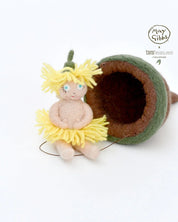 May Gibbs x Tara Treasures - Little Ragged Blossoms Doll with Gum Pod