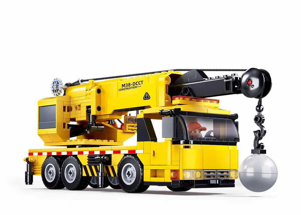 BELB1195- Town Crane With Wrecking Ball 293pcs